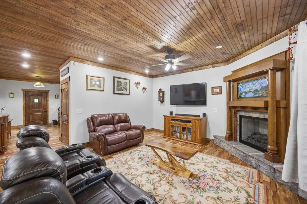 430 Gray Creek Road Graysville, TN 37338