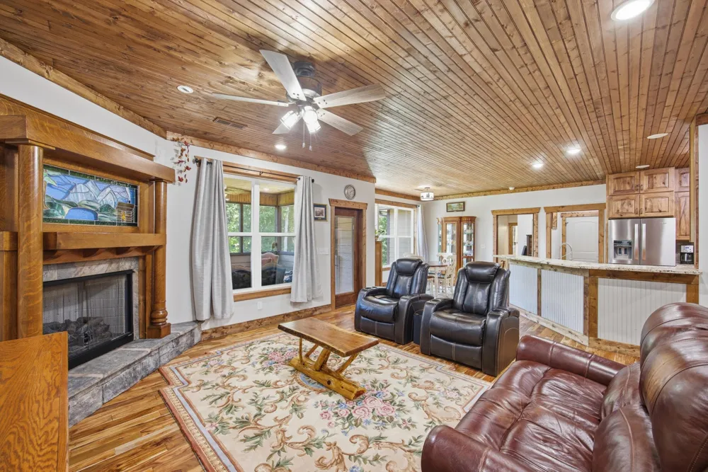 430 Gray Creek Road Graysville, TN 37338