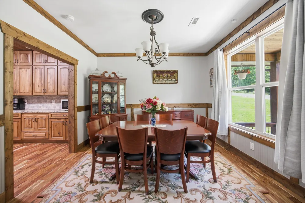 430 Gray Creek Road Graysville, TN 37338