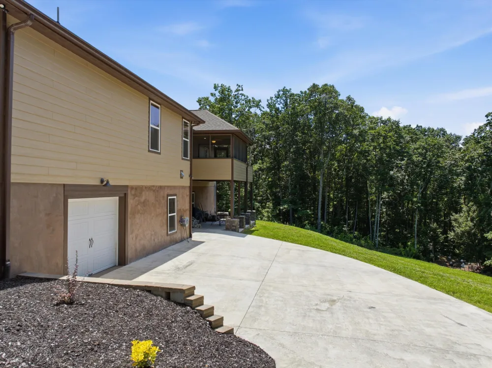 430 Gray Creek Road Graysville, TN 37338