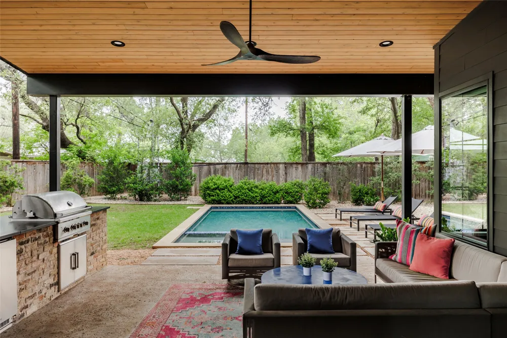 2311 Westoak Drive Austin, TX 78704