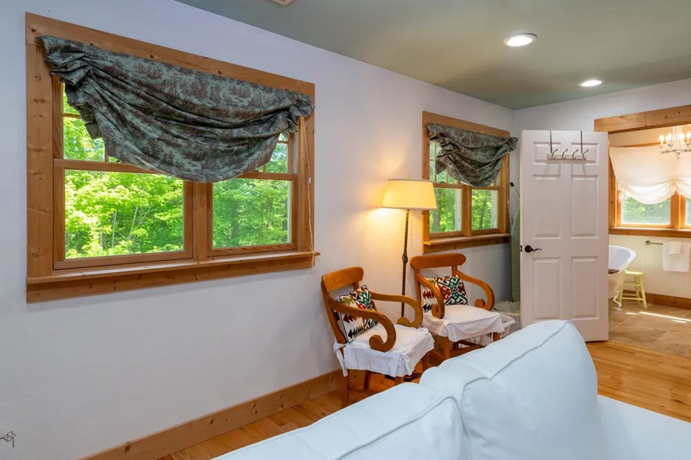 Hidden View Lane Almond, NC 28702