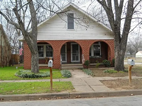 743 Buffalo Avenue