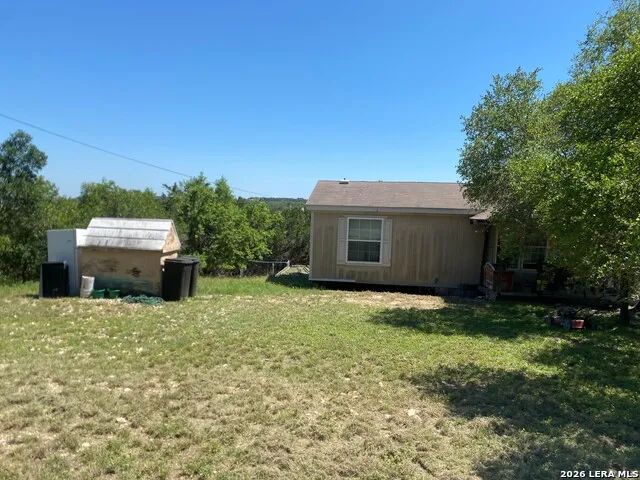 348 15TH ST E Lakehills, TX 78063
