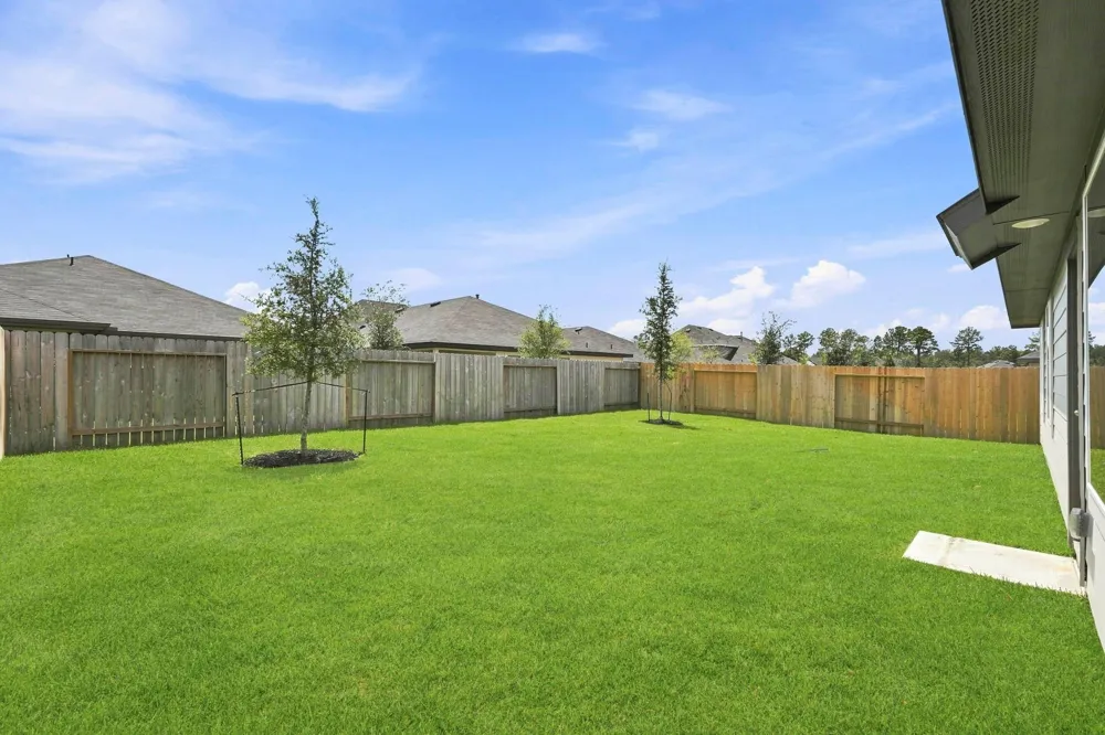 930 Sutherland Falls Street Conroe, TX 77303