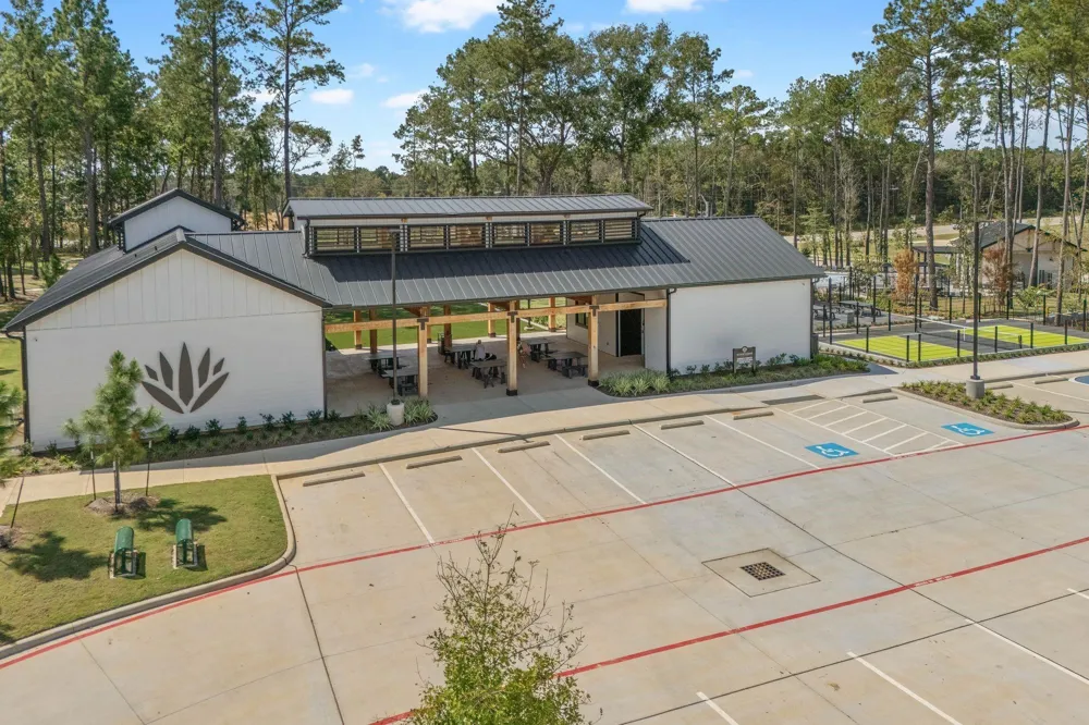 930 Sutherland Falls Street Conroe, TX 77303