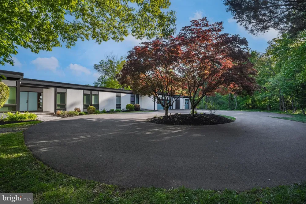 1506 PLEASANT VIEW ROAD Coopersburg, PA 18036