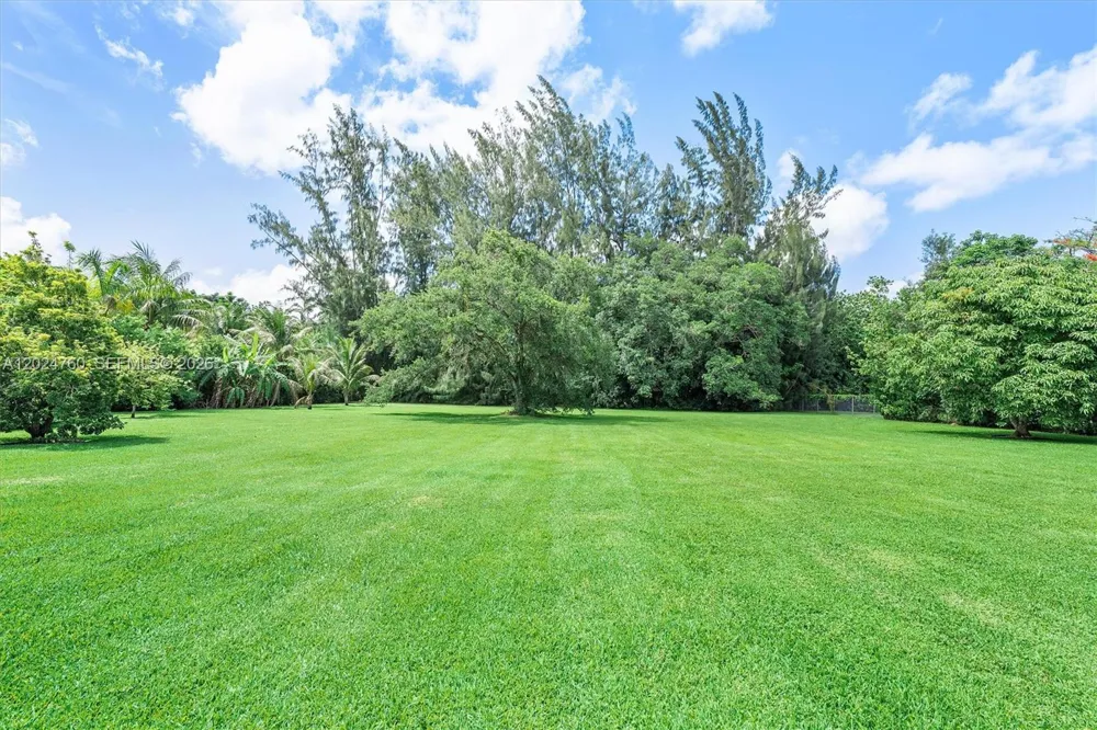 13821 Mustang Trl Southwest Ranches, FL 33330