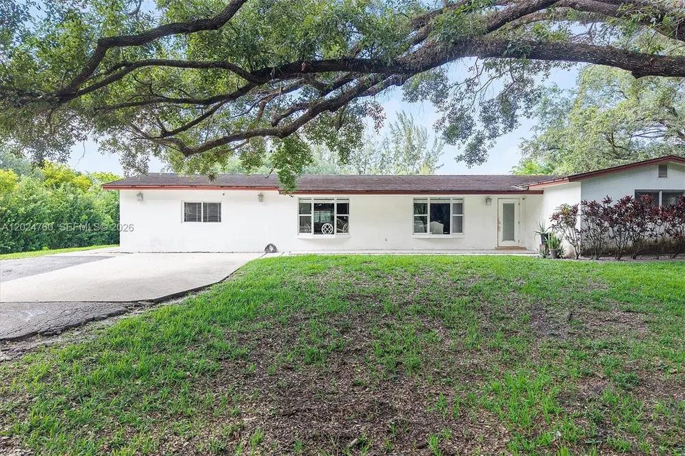 13821 Mustang Trl Southwest Ranches, FL 33330