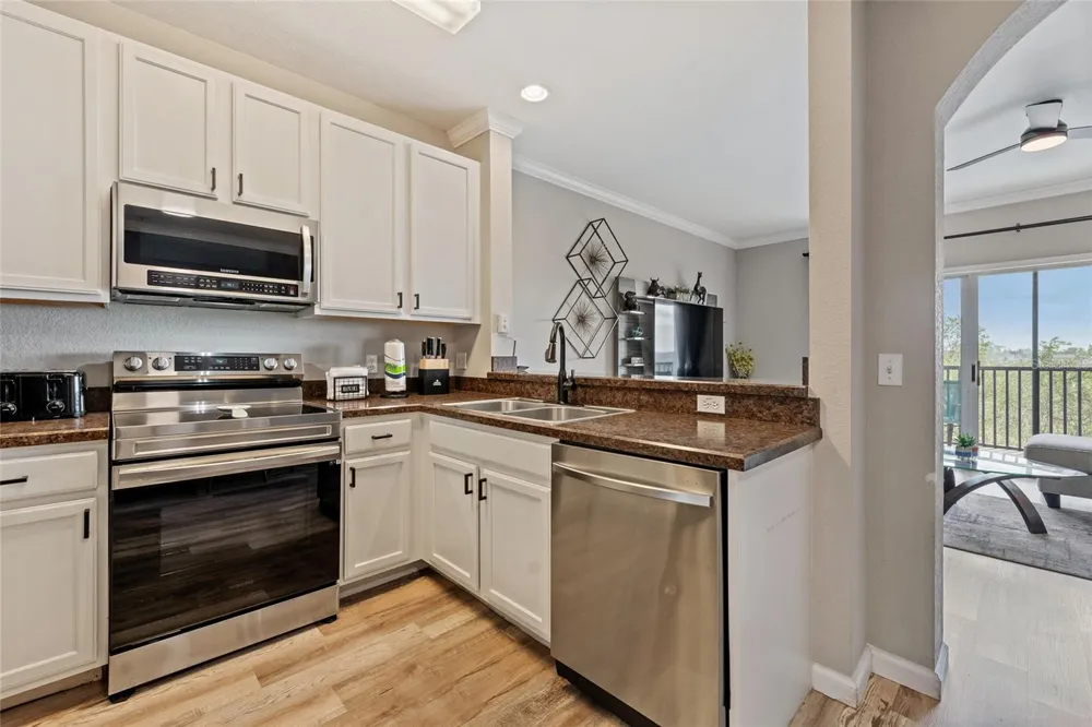 14200 AVALON ROAD #409 Winter Garden, FL 34787