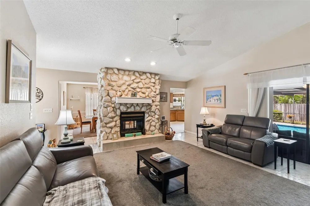 12596 93RD WAY Largo, FL 33773