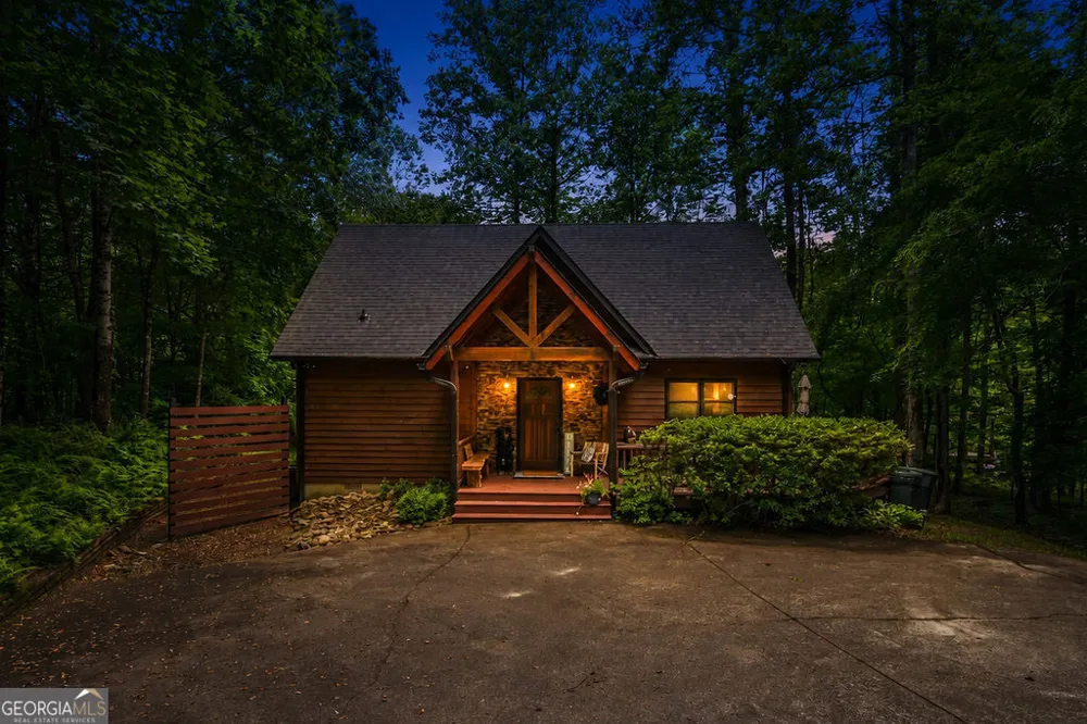 73 Horizon LN Epworth, GA 30541