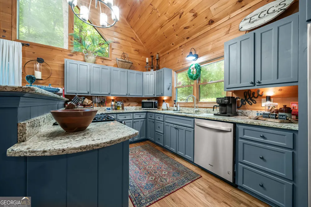 73 Horizon LN Epworth, GA 30541