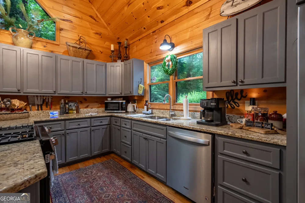 73 Horizon LN Epworth, GA 30541