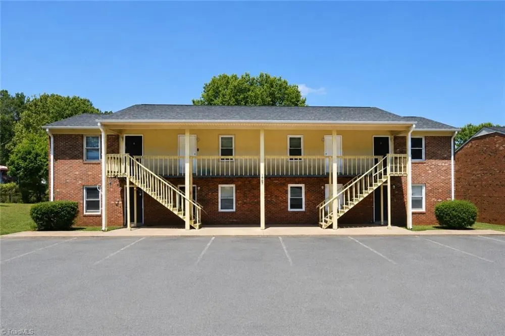 1955, 1967 Lakeview Road Asheboro, NC 27203