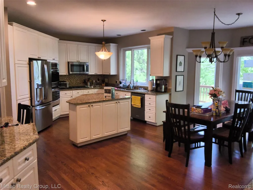 3351 Red Fox Court West Bloomfield Charter Township, MI 48324