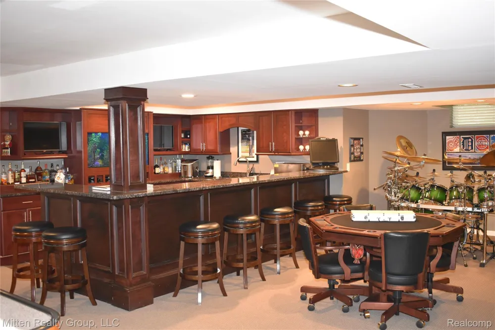 3351 Red Fox Court West Bloomfield Charter Township, MI 48324
