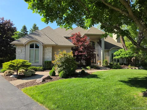 3351 Red Fox Court