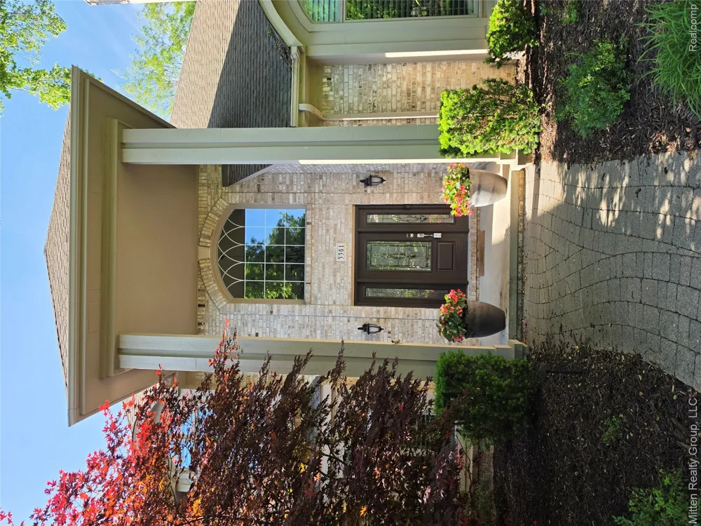 3351 Red Fox Court West Bloomfield Charter Township, MI 48324