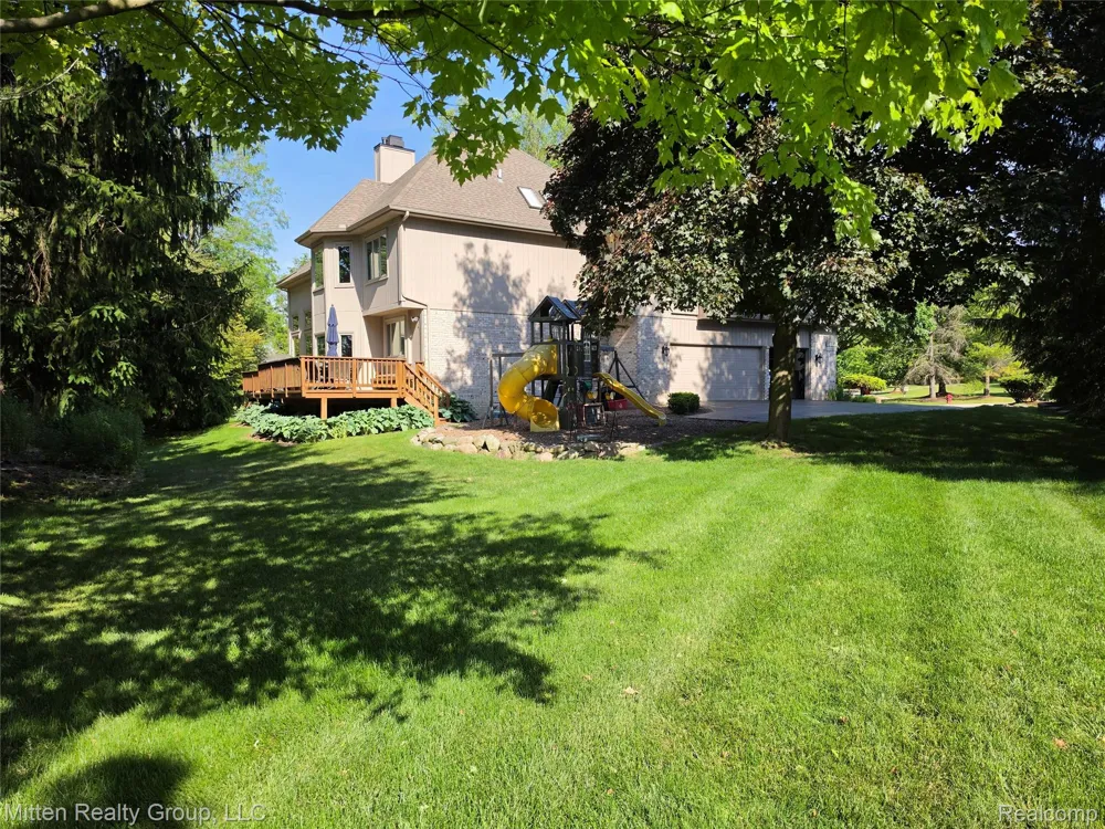 3351 Red Fox Court West Bloomfield Charter Township, MI 48324