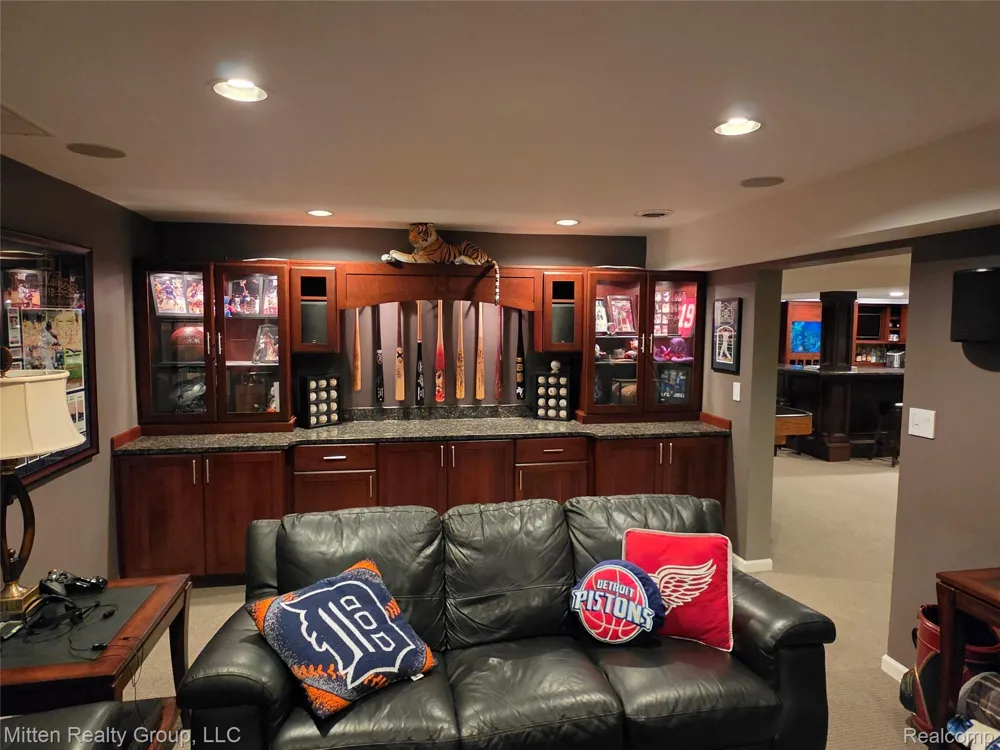 3351 Red Fox Court West Bloomfield Charter Township, MI 48324