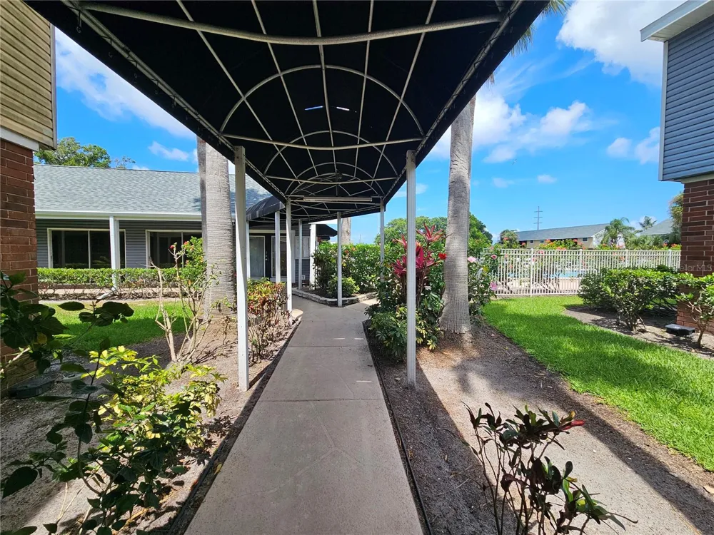 200 COUNTRY CLUB DRIVE #1101 Largo, FL 33771
