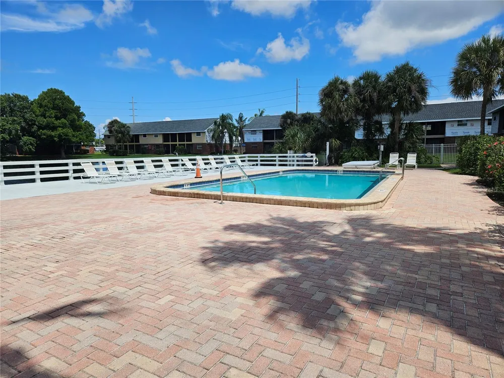 200 COUNTRY CLUB DRIVE #1101 Largo, FL 33771