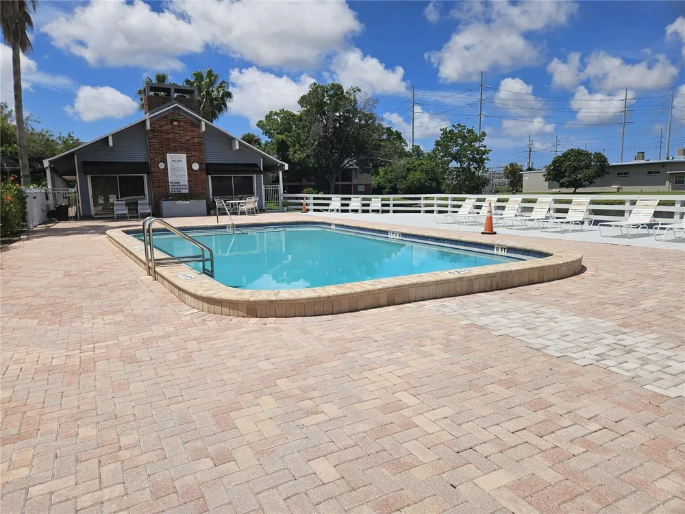 200 COUNTRY CLUB DRIVE #1101 Largo, FL 33771