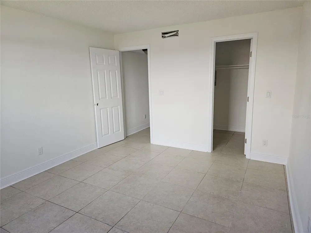 200 COUNTRY CLUB DRIVE #1101 Largo, FL 33771