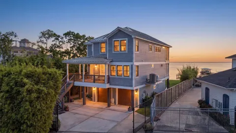 4019 Bayshore Drive Drive