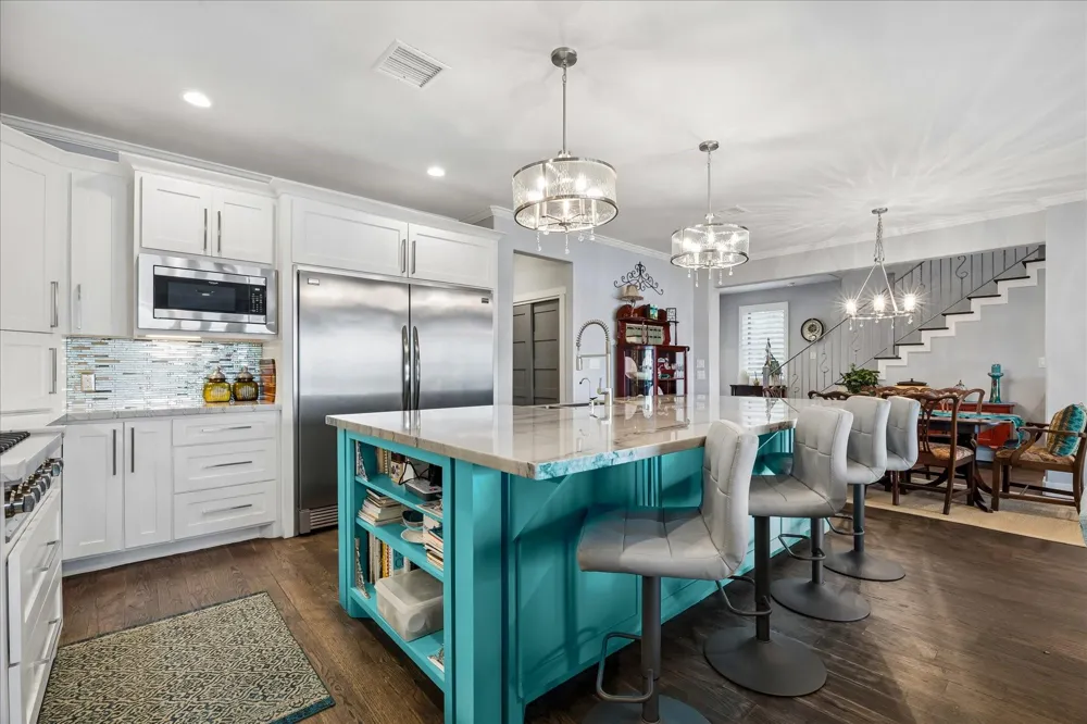 4019 Bayshore Drive Drive Bacliff, TX 77518
