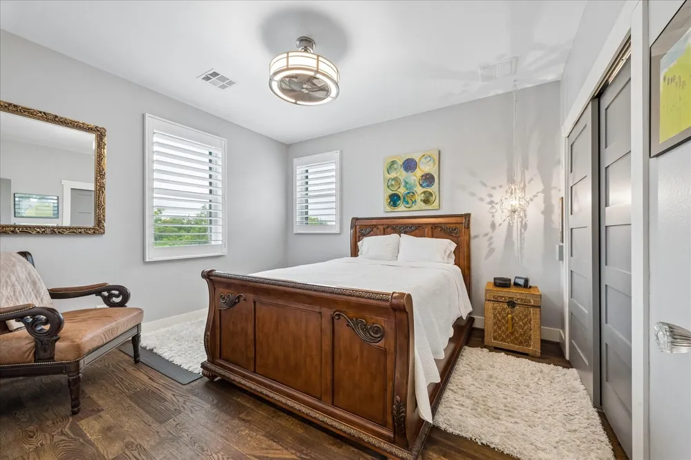 4019 Bayshore Drive Drive Bacliff, TX 77518