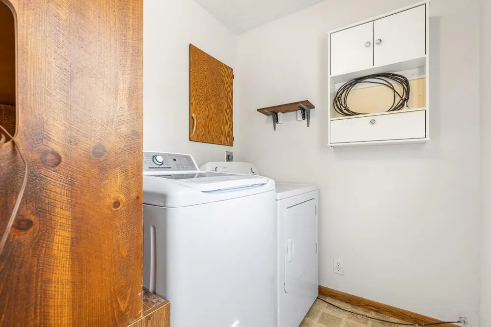 102 E Lyon Street Minneota, MN 56264