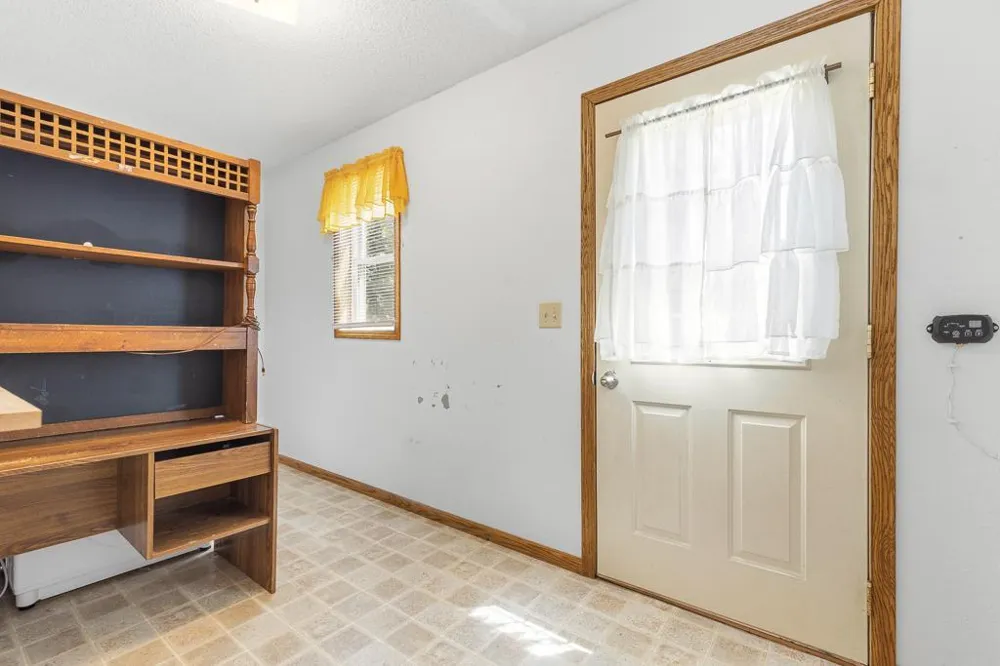 102 E Lyon Street Minneota, MN 56264