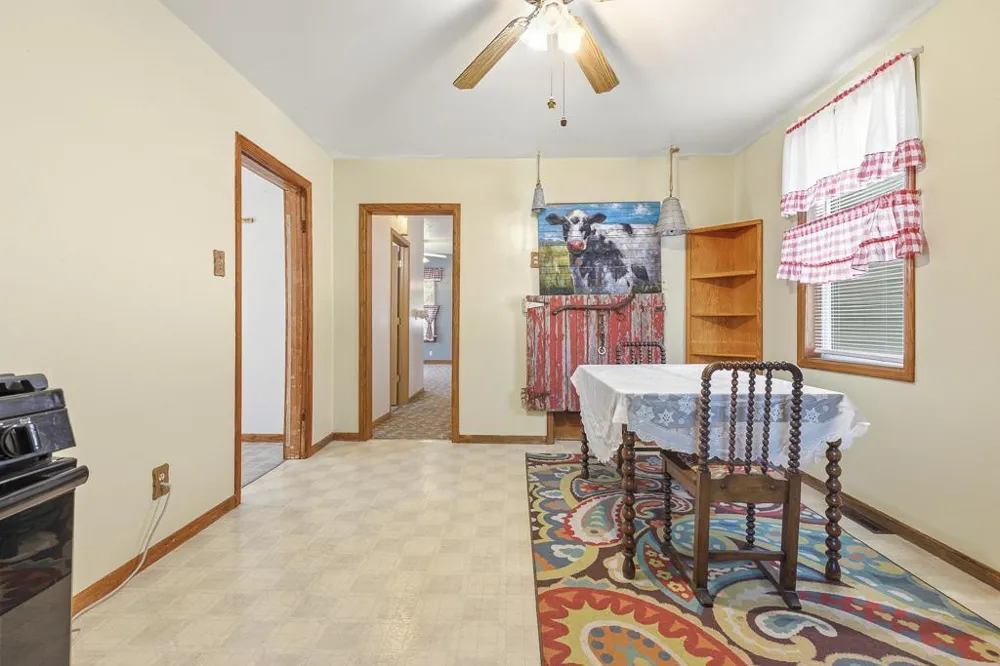 102 E Lyon Street Minneota, MN 56264