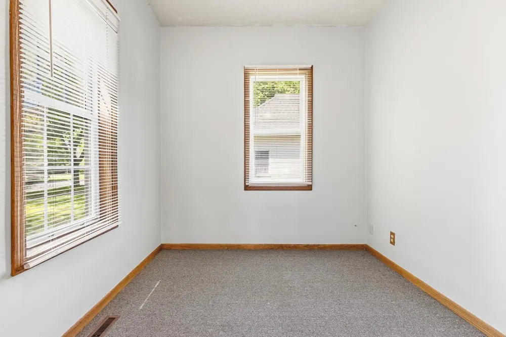 102 E Lyon Street Minneota, MN 56264