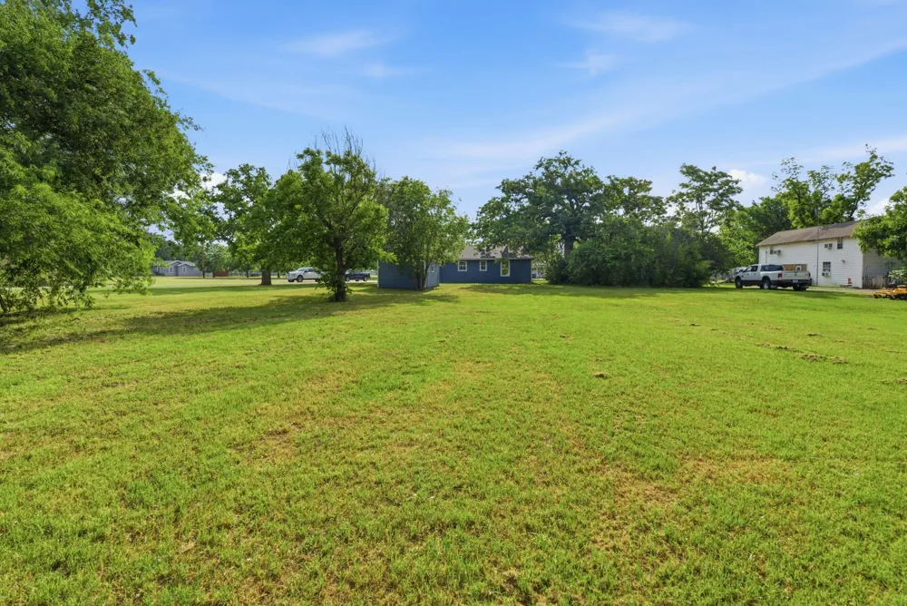203 Kickapoo Street Lipan, TX 76462