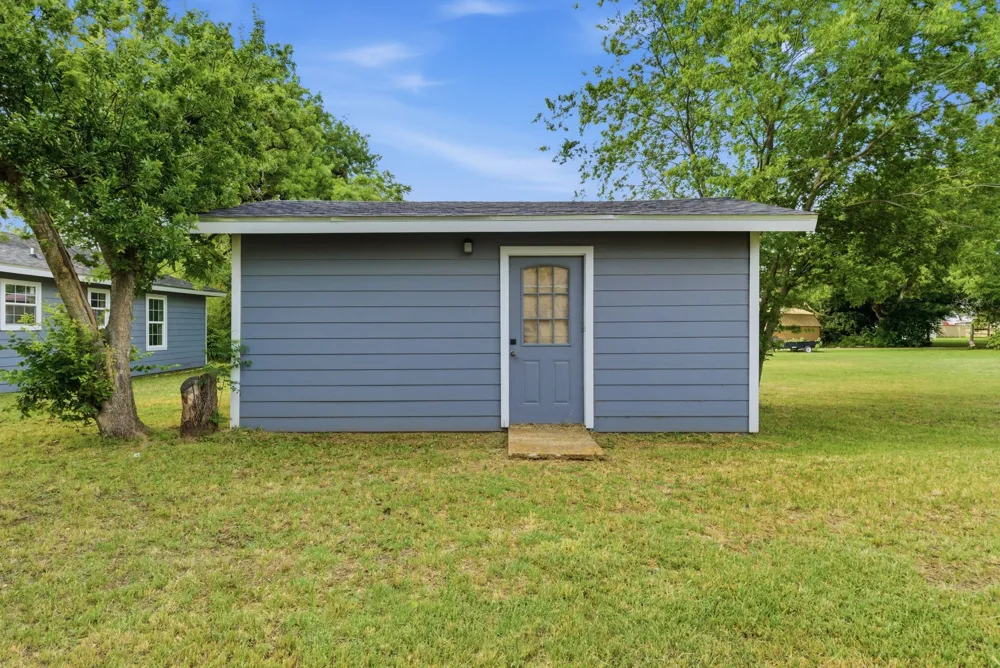 203 Kickapoo Street Lipan, TX 76462