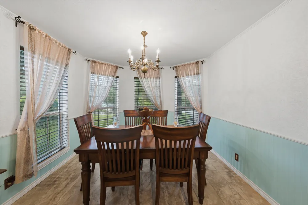 2746 Hopson Drive Athens, TX 75752