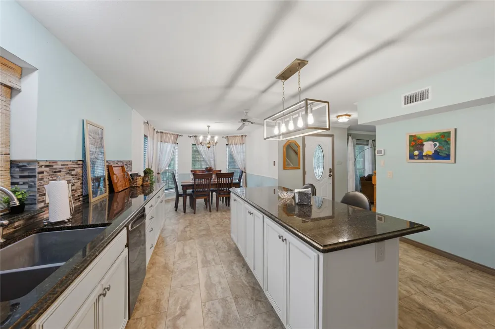 2746 Hopson Drive Athens, TX 75752