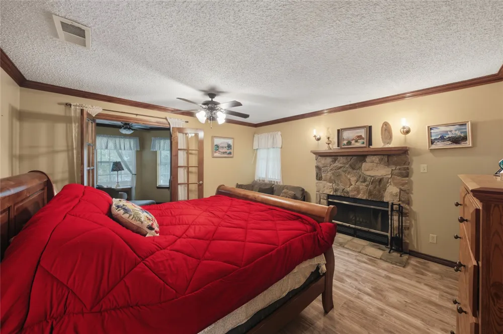 2746 Hopson Drive Athens, TX 75752