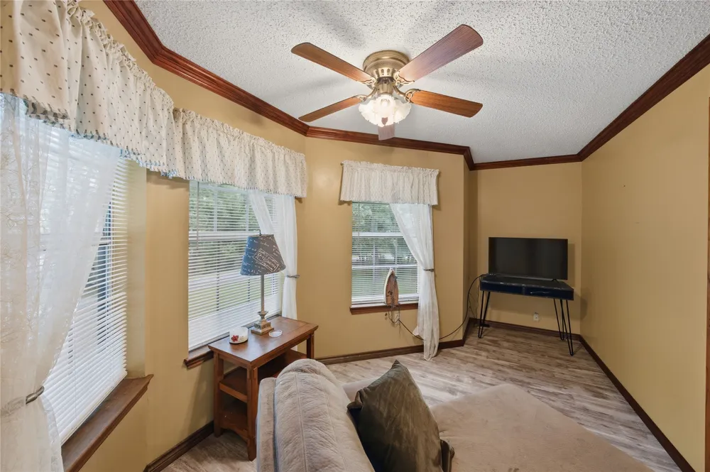 2746 Hopson Drive Athens, TX 75752