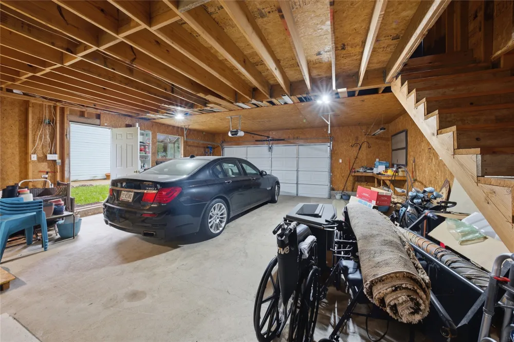 2746 Hopson Drive Athens, TX 75752