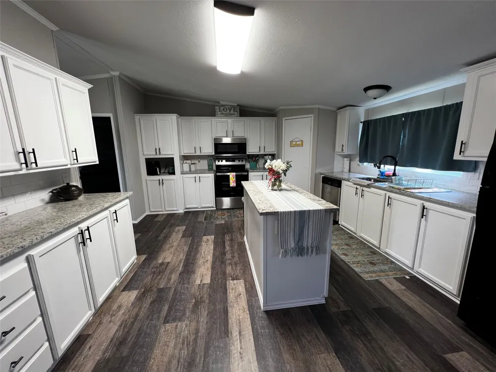 2346 Pr 1105 Midway, TX 75852