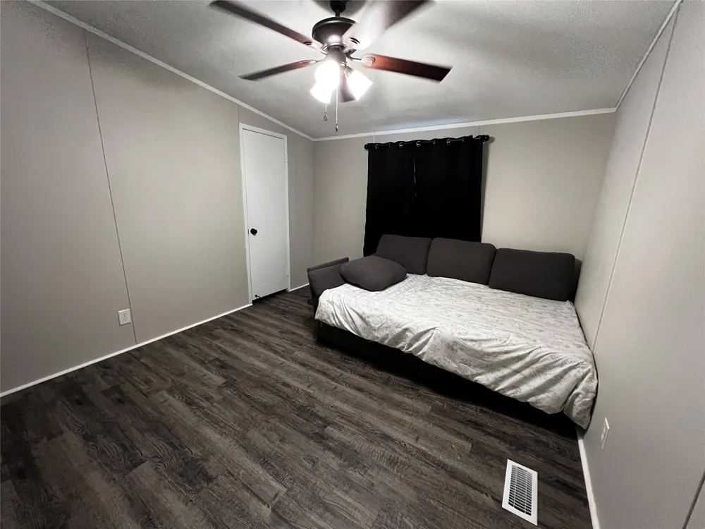 2346 Pr 1105 Midway, TX 75852