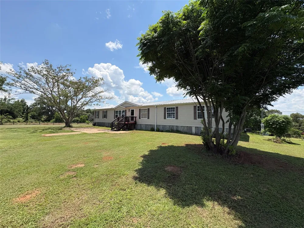 2346 Pr 1105 Midway, TX 75852