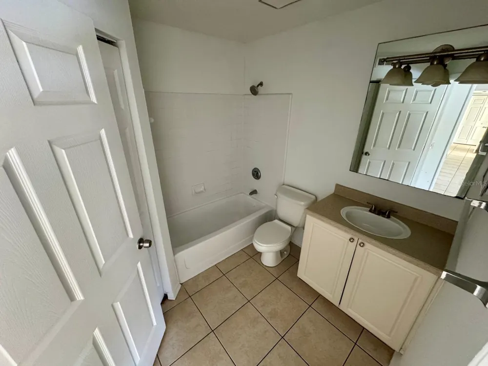 1222 BERMUDA LAKES LANE #106 Kissimmee, FL 34741