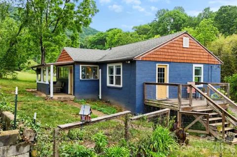6 Mountain View Road