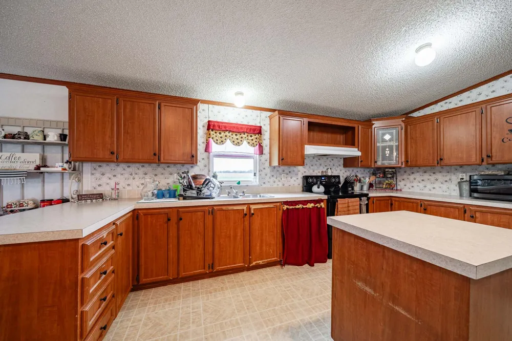 3923 CR 322 Hawley, TX 79525