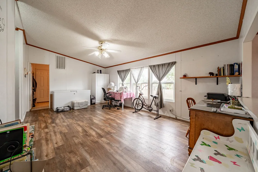 3923 CR 322 Hawley, TX 79525